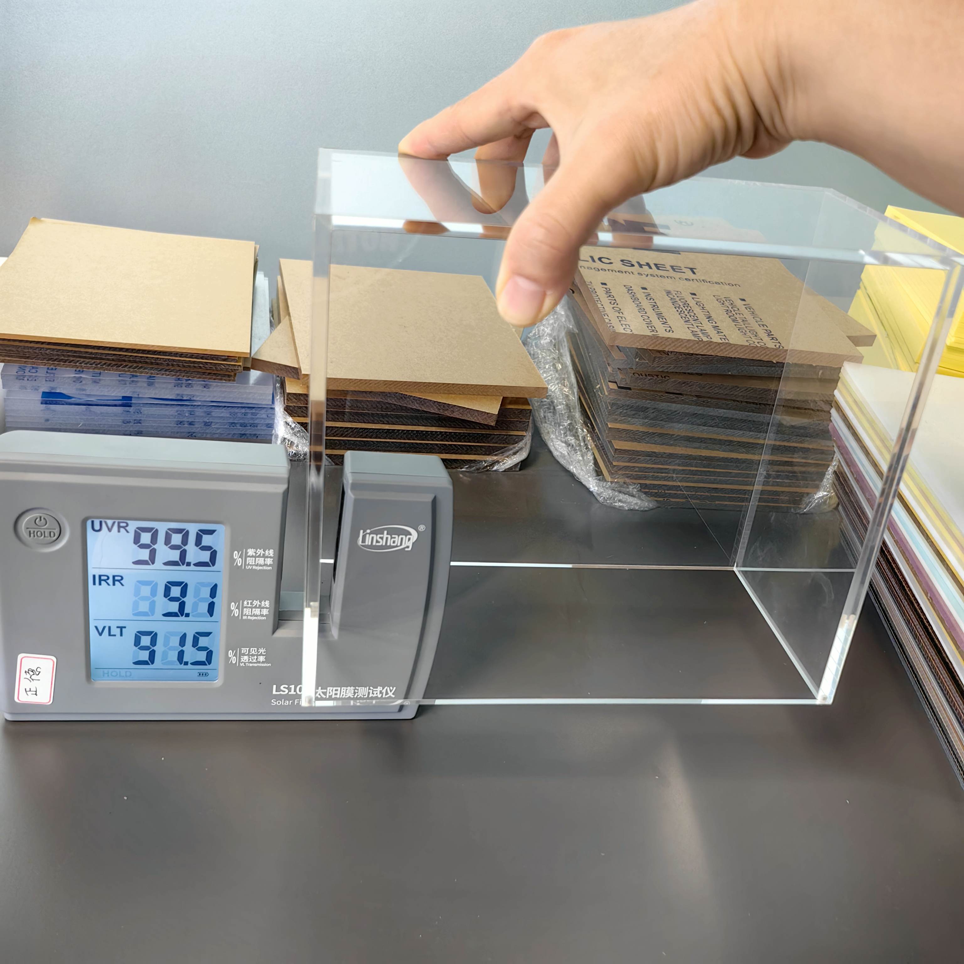 99% UV protection Magnetic Mod - огляд і ціна Display Case Acrylic